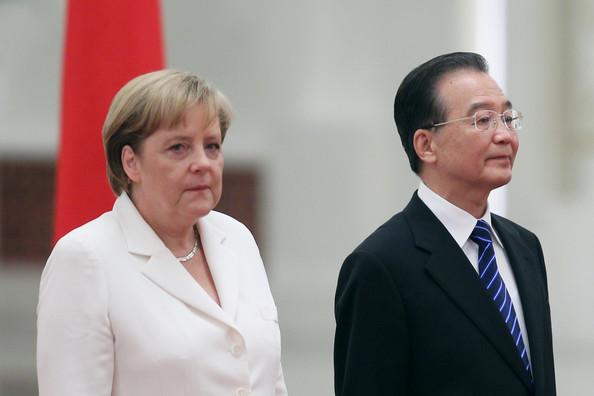 Меркел с премијером Кине о спасу евра