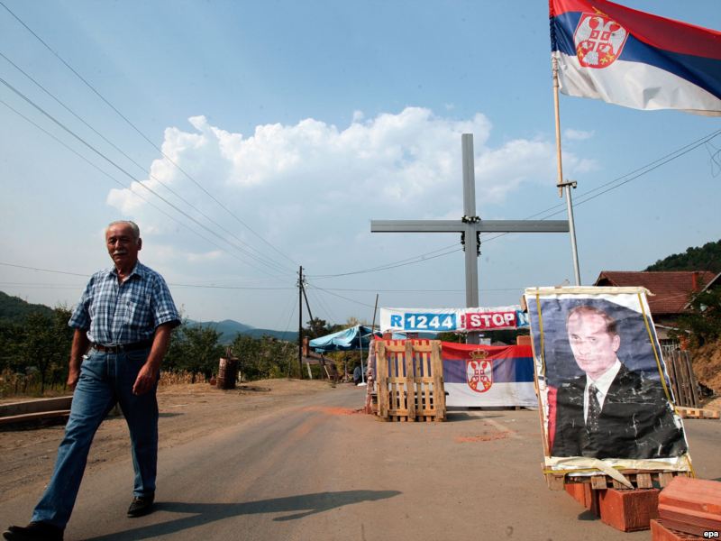 Путин је за Србе постао симбол вере - Рогозин