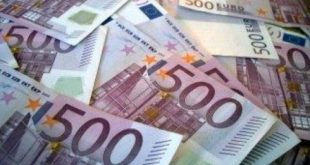 100.000 евра за три службеника