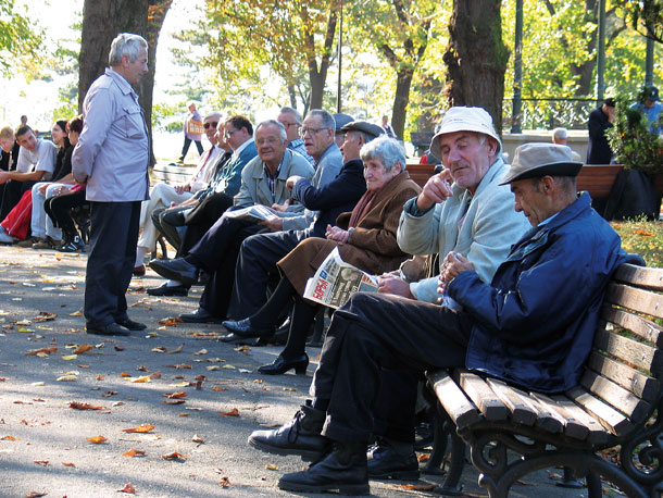 Србија: Исплаћено више пензија него плата