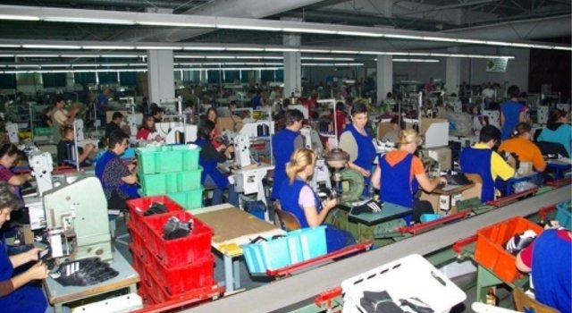 У Србији угрожен опстанак 30.000 предузећа и 150.000 радника