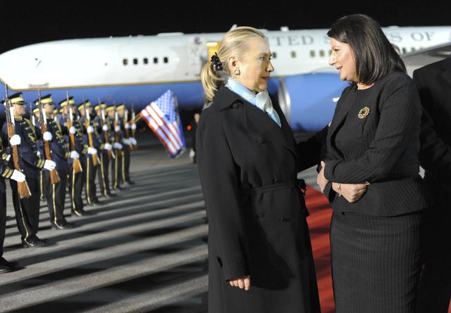 Хилари Клинтон – «породичним послом» на Балкану