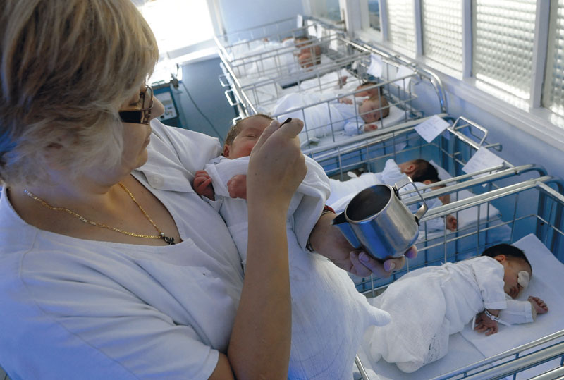 У Србији годишње 1.500 беба мање