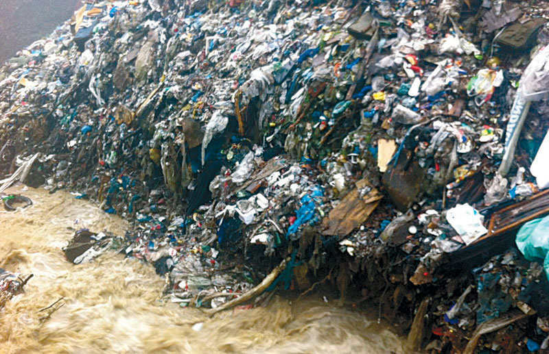 Беране: Отпад са дивље депоније убија Лим