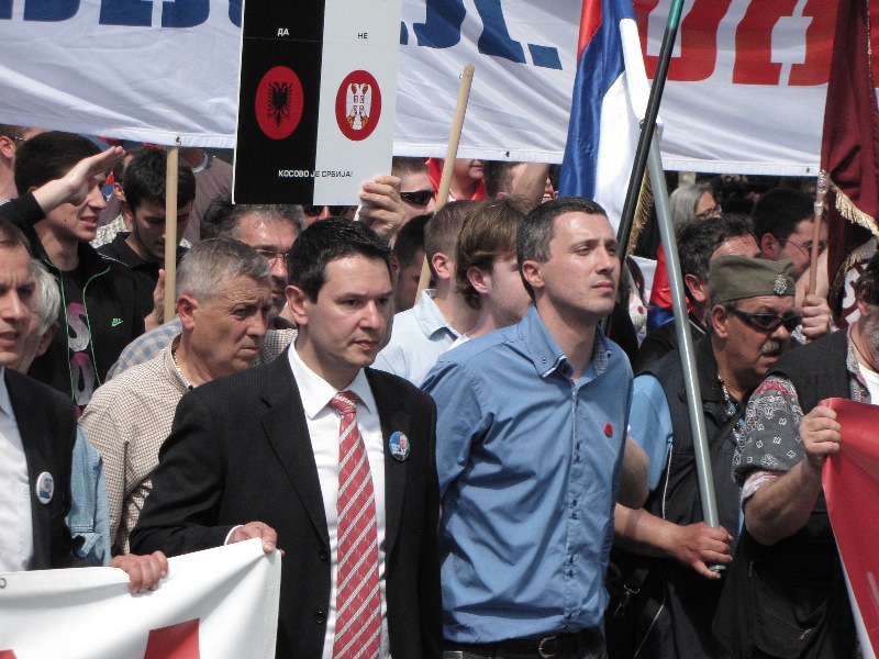 СРС и Двери: Нећемо намештени референдум, 10. маја свесрпски протест против издаје!