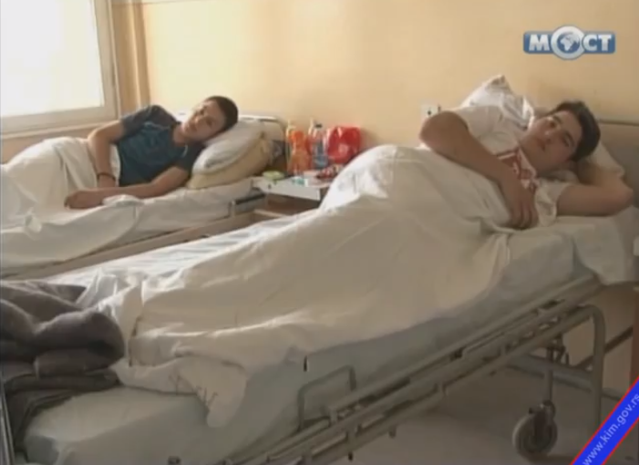 Шиптари изболи ножем двоје деце у Косовској Митровици (видео)