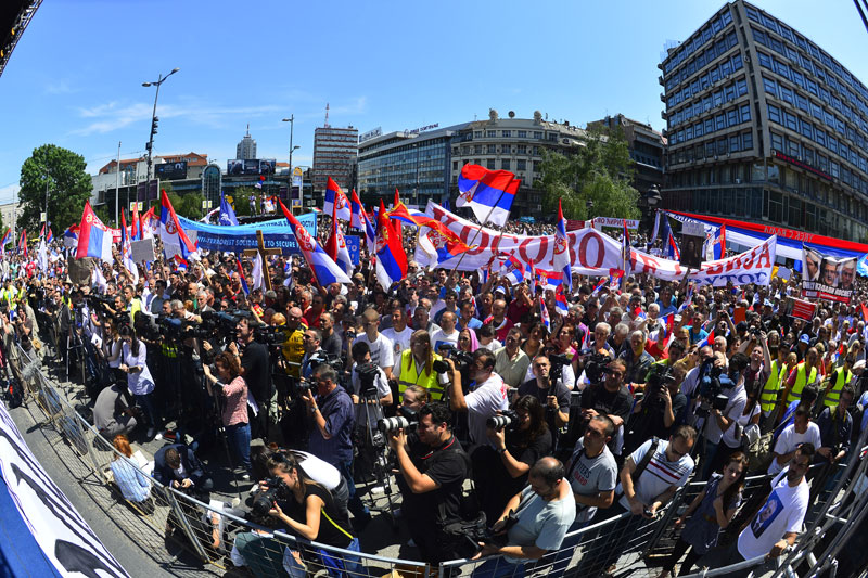 Београд: Митинг Срба са Косова