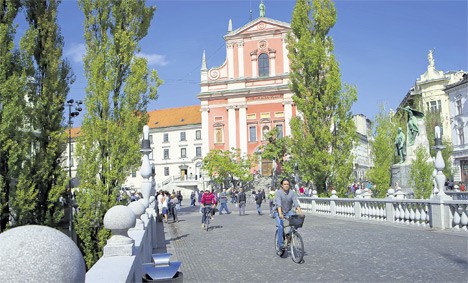 Кредитни рејтинг Словеније снижен на статус "смећа"