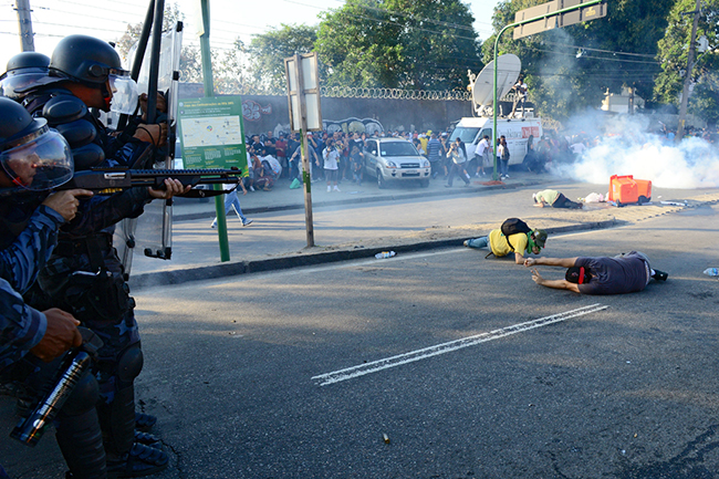 Бразил послао војску на демонстранте у пет великих градова