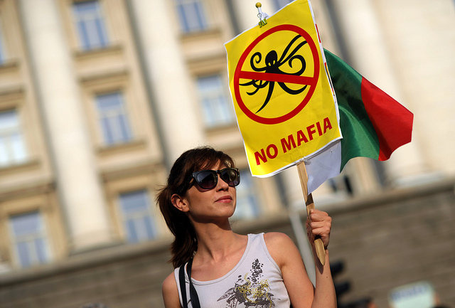 Бугарска: Демонстранти опколили парламент, траже оставку Владе