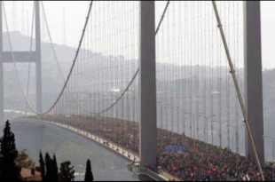 Хаос на улицама Истанбула, Анкаре, Измира. Побуна Турака против Ердогана и исламиста (видео уживо)