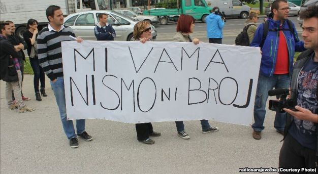 Почеле масовне демонстрације у Сарајеву