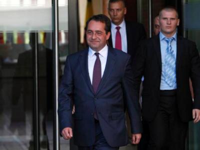 Смејурија: Шиптар Пеци после два дана поднео оставку