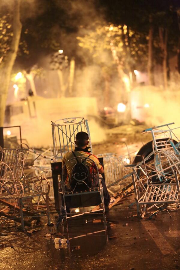 Турска: Протести се шире, Ердоган оптужује и Твитер (фото)