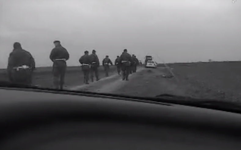 Вучићева војна полиција хапси сељаке у Бачкој Паланци јер бране земљу од шеика (видео)