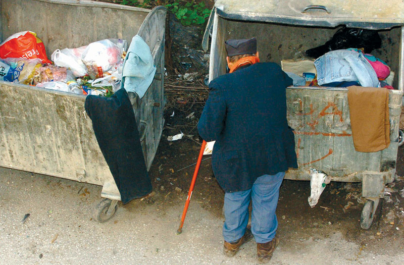 На ивици сиромаштва готово четвртина становништва Србије