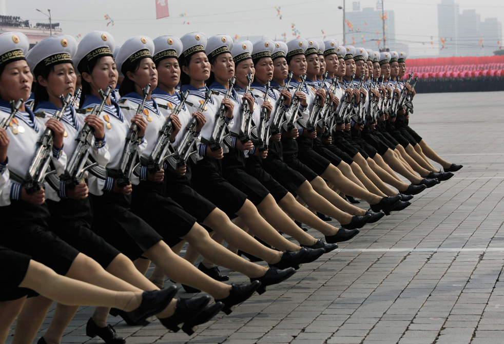 Војна парада у Северној Кореји (видео)