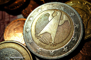 Немачка на кризи еврозоне профитирала више десетина милијарди евра