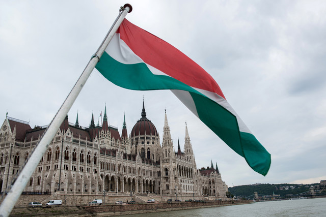 Мађарска се "отарасила" ММФ-а (видео)