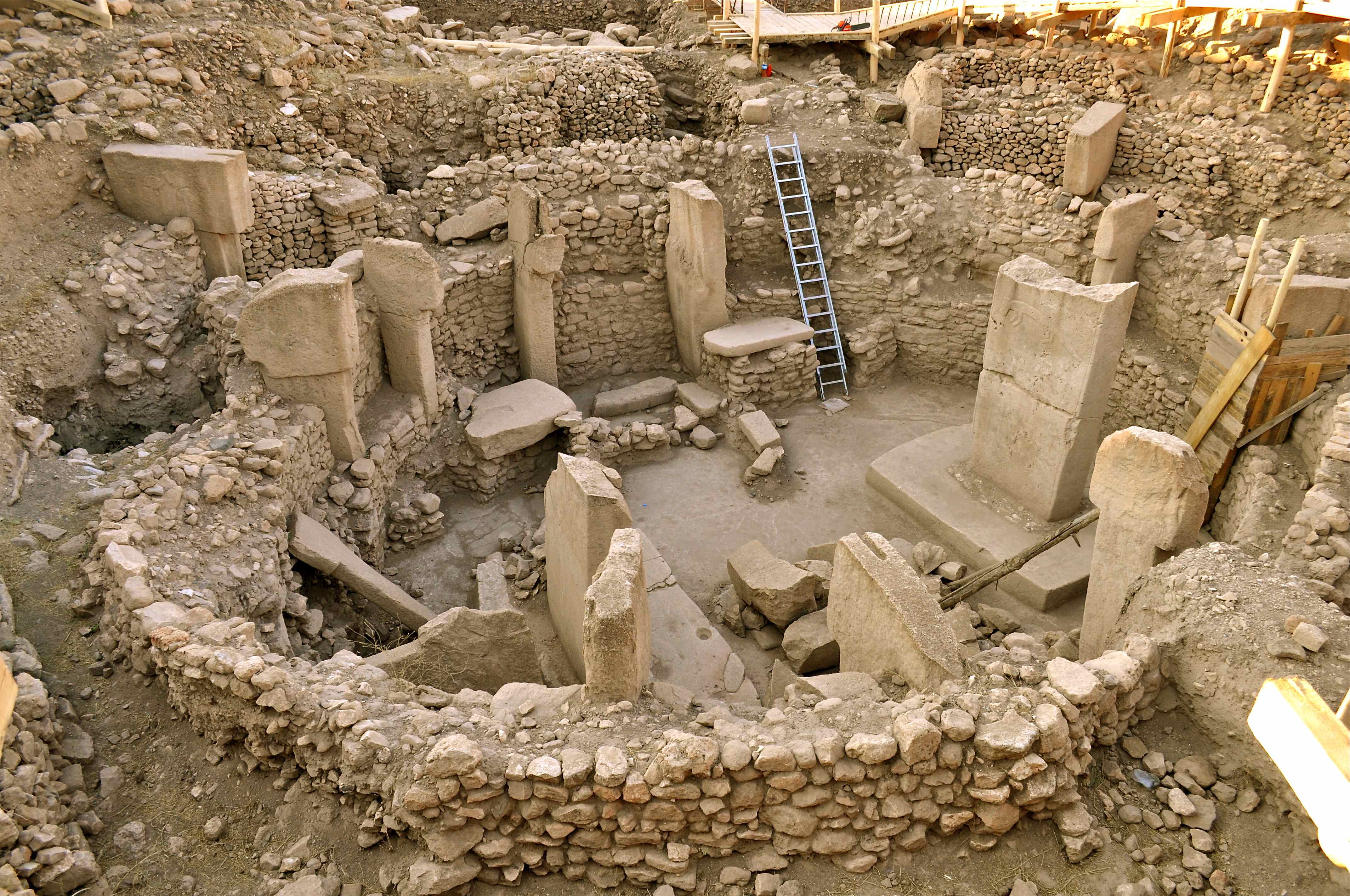 Пет древних грађевина које уопште ни не би требало да постоје