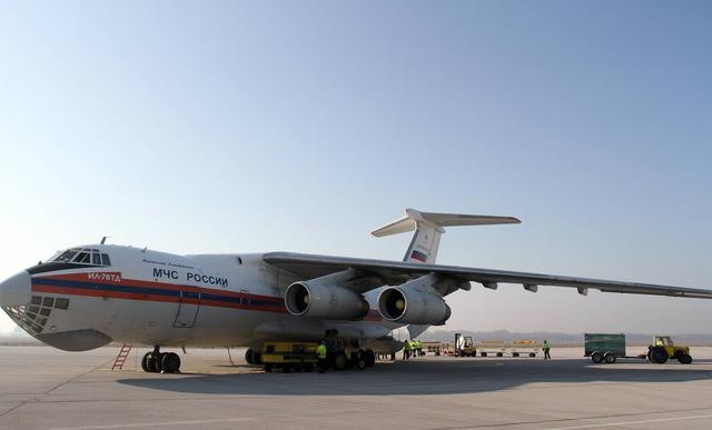 Руски авион доноси још 33 тоне помоћи