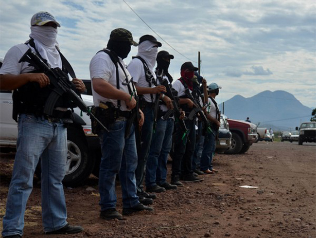 Побуњени сељаци у Мексику разоружали локалну полицију и заузели град који је био под контролом наркокартела