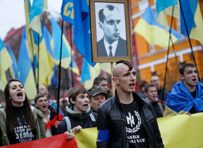 Ситуација у Украјини: Престрaшени и неспособни Јанукович и гомила нацистичких идиота