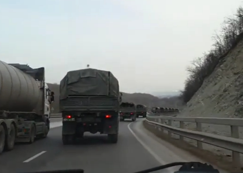 Почела дислокација руске војске ка Украјини (видео)