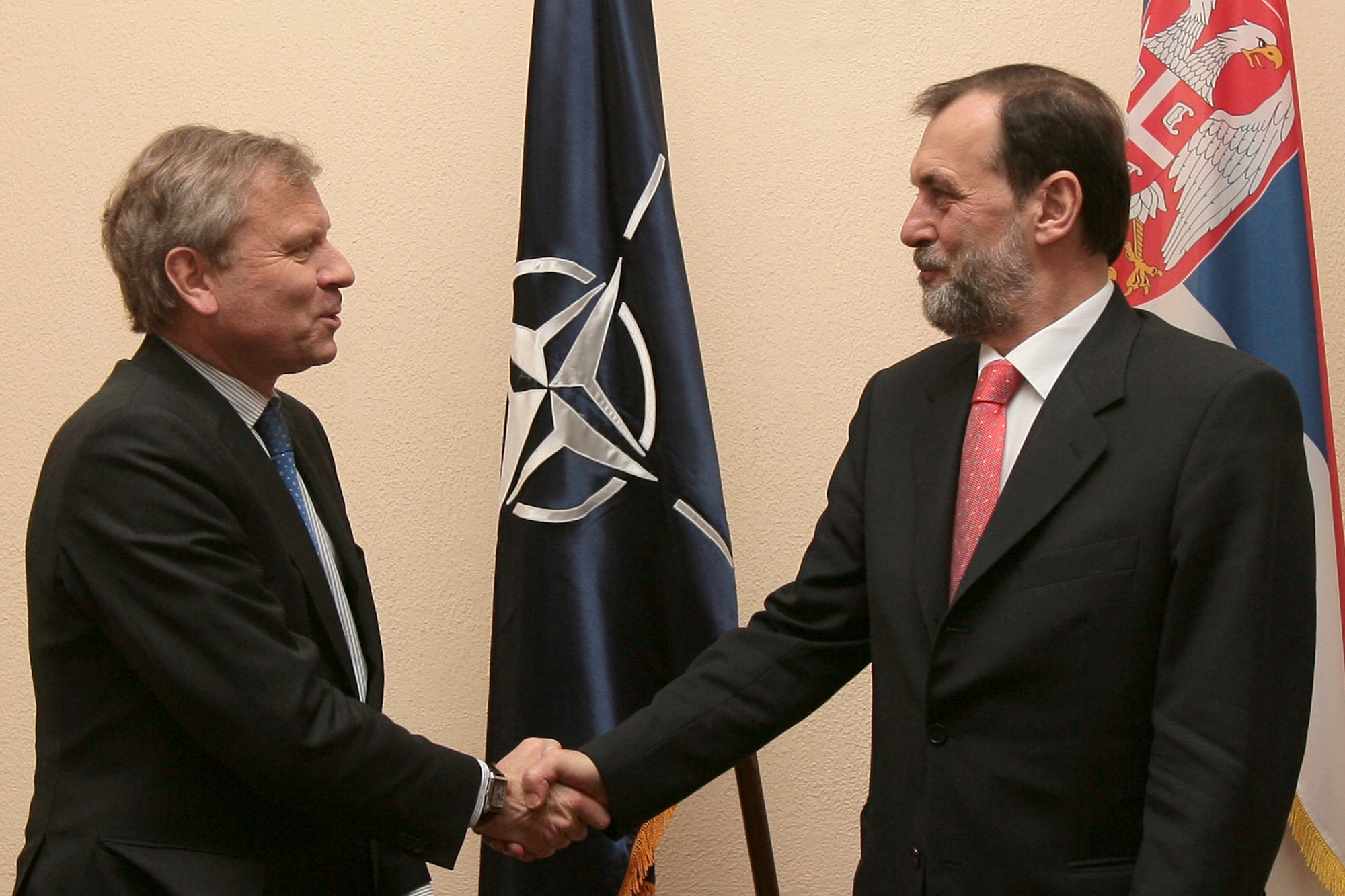 Вучићева НАТО коалиција би да осуди ангажовање Русије у Украјини!