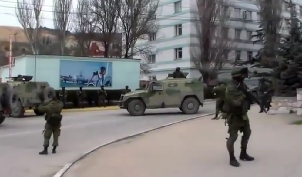 Руска војска у Криму! (видео)