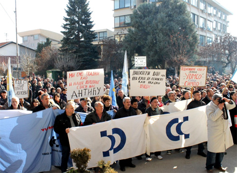 Режимски лопови спремају продају уништеног Јумка хрватском тајкуну док радници Јумка свакодневно протестују