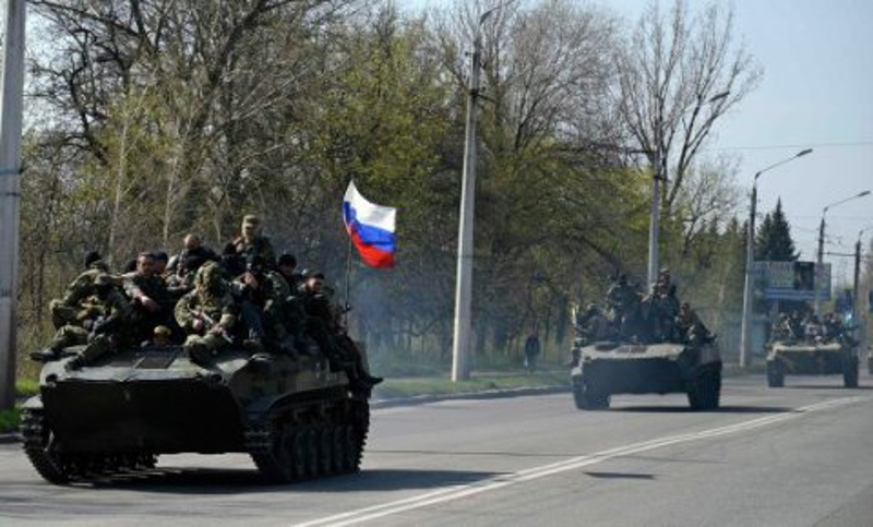 Украјински војници прешли на страну народа и истакли руску заставу!
