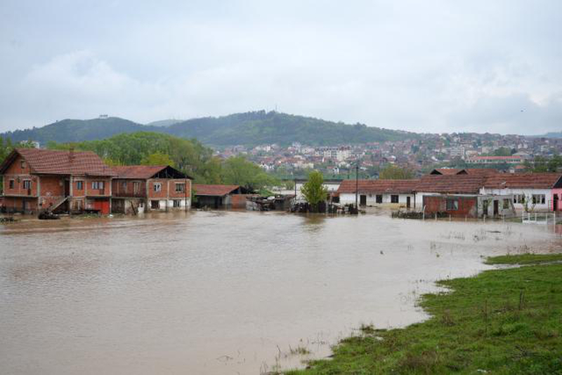 Збога поплава ванредно стање у 11 општина