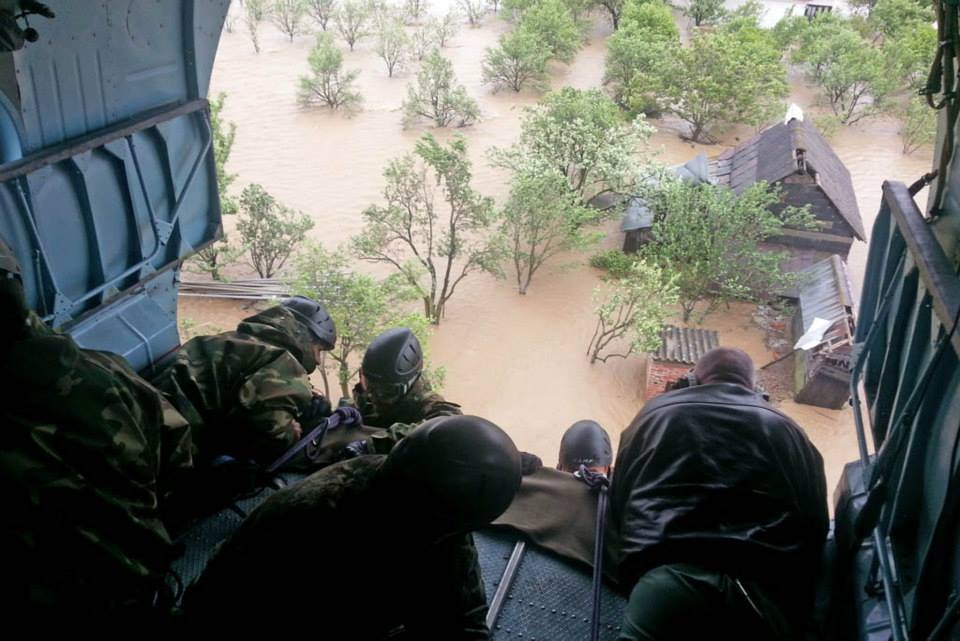 Погледајте акције спасавања које изводе професионалци Војске Србије! (фото галерија)