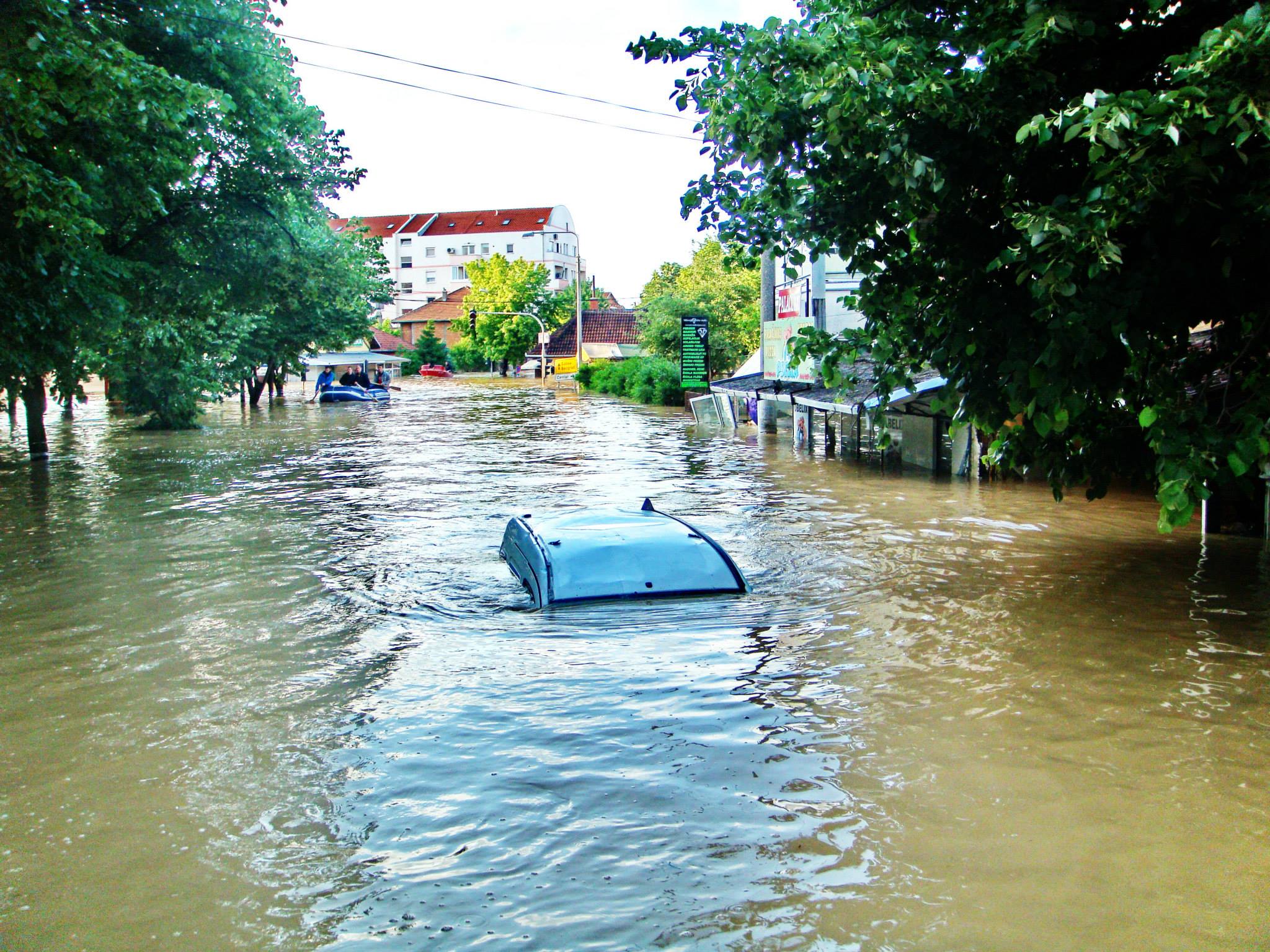 Тренутни број жртава поплаве у Обреновцу прешао 127 људи