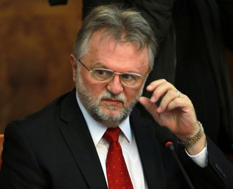 Економски убица, шизофреног лица: Ко је Вучићев министар привреде, чиме се бавио и шта ради у Влади Србије?