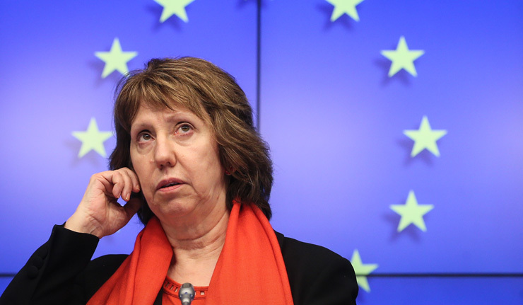 Кетрин Ештон: ЕУ подржава кијевску ЕУ-нацистичку хунту и братоубилачки рат у Украјини!