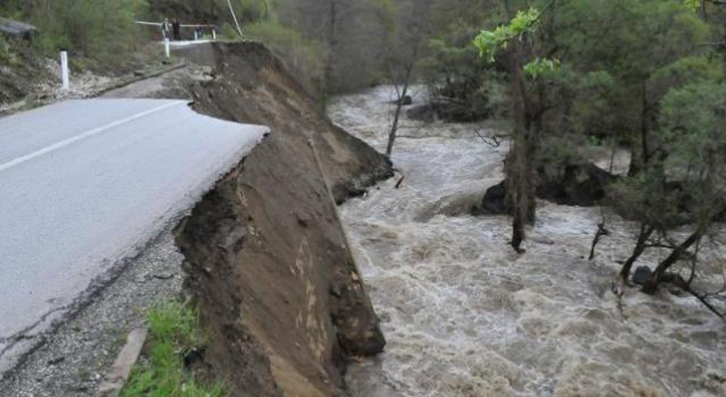 Највеће поплаве у задњих 120 година, Горњи Милановац, Ваљево, Бајина Башта одсечени од света