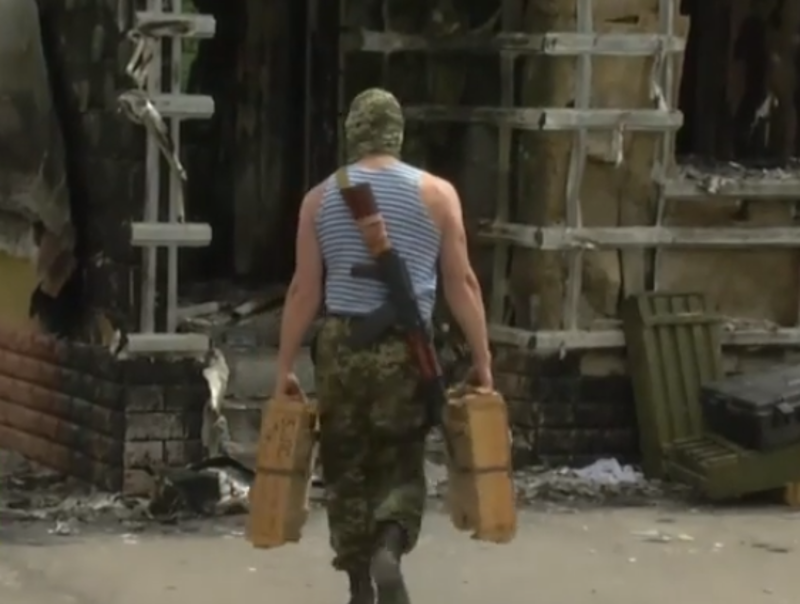 Самоодбрана Луганска заузела пограничну касарну и отворила 170км границе са Русијом (видео)