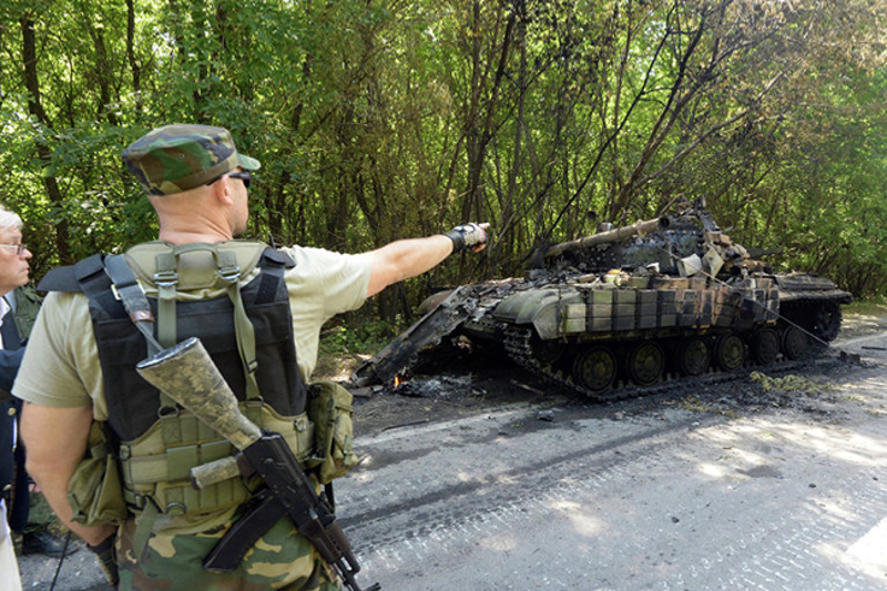 Оклопна група Доњецке Републике опколила бригаду украјинске армије