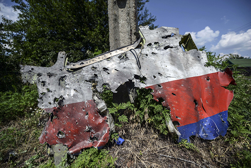 Украјински пилот ког су Руси оптужили да је оборио малезијски боинг нађен мртав