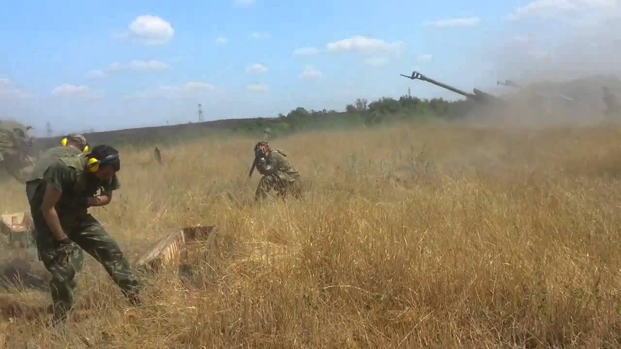 Артиљерија Новорусије код Доњецка и Луганска (видео)