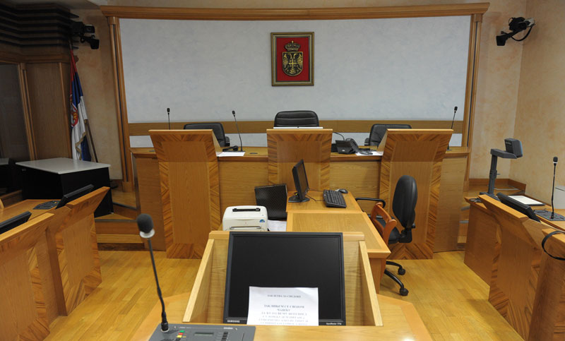 Адвокати из целе Србије обуставили рад, паралисано комплетно правосуђе