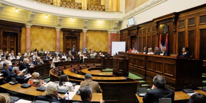 Напредњаци у скупштини Србије од доласка на власт запослили 121 особу