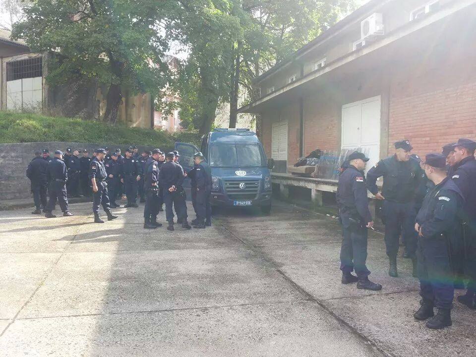 Полиција у штрајку, Ужичани одбили да иду за Београд!