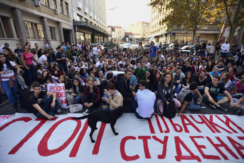 Студенти протестовали у Београду и Нишу