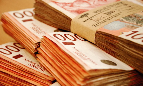 Ко у Србији има плату од пола милиона динара?