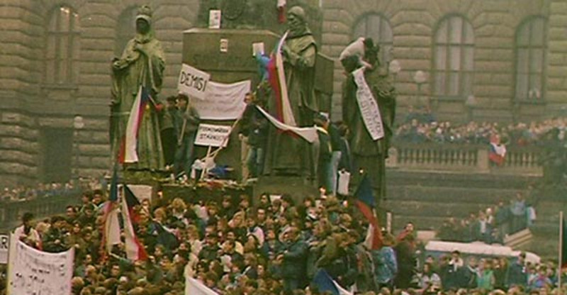 Тајне чeхословачке плишане револуције