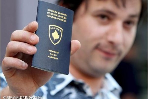 Вучићев режим од данас признаје пасоше и личне карте "Косова"!