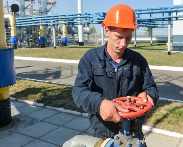Пољаци траже од Руса јефтинији гас а Руси обећавају да шаљу одмах по куроњи из Кремана!